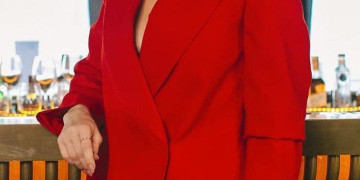 Como Usar Blazer Feminino: 10 Ideias de Looks Versáteis em 2026